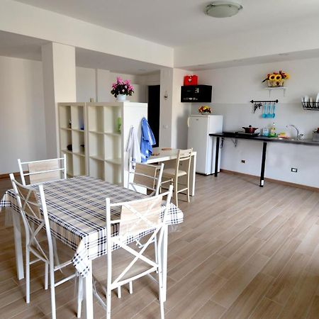 Roma Sister Hotel Екстериор снимка